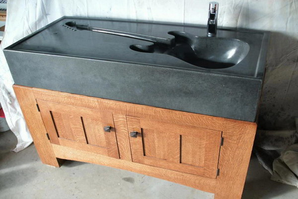 Guitar-sink-101
